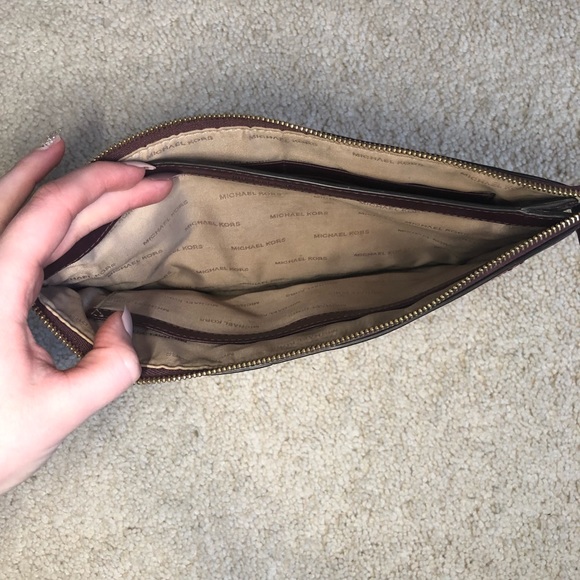 Michael Kors Marquertey Patchwork Leather Wristlet - Picture 3 of 4